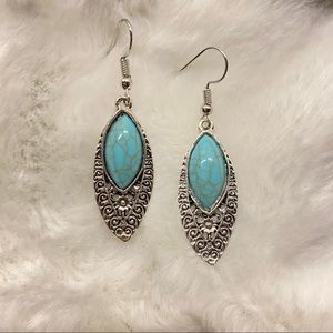 NWOT 🛍 Bundle for DISCOUNTS off Merch & Shipping